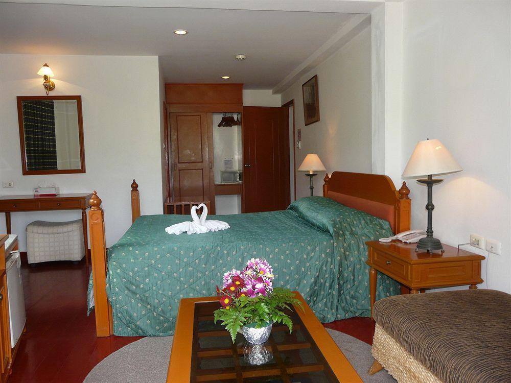 Orchid Hotel And Spa Kalim Bay Patong Extérieur photo