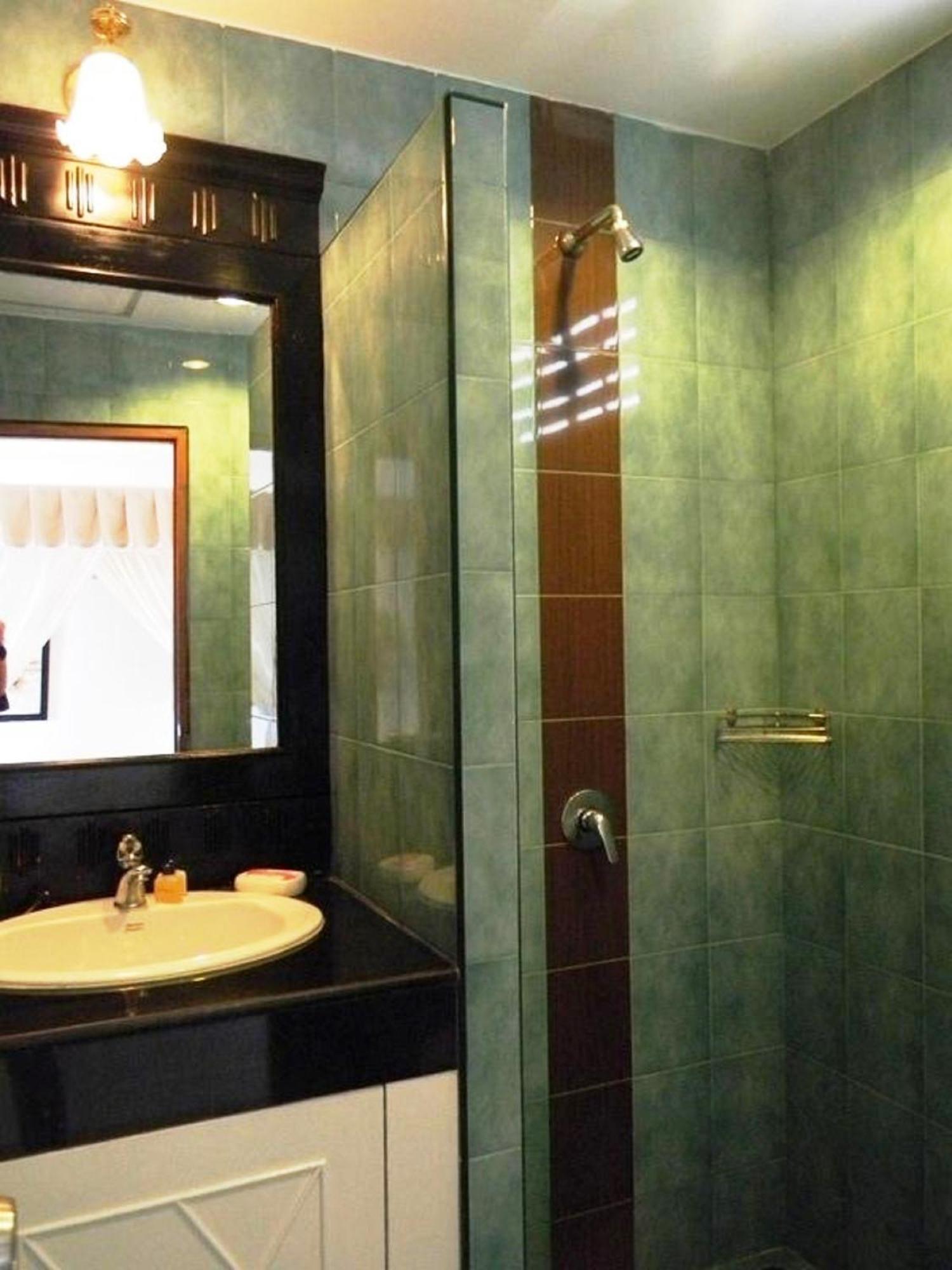 Orchid Hotel And Spa Kalim Bay Patong Extérieur photo